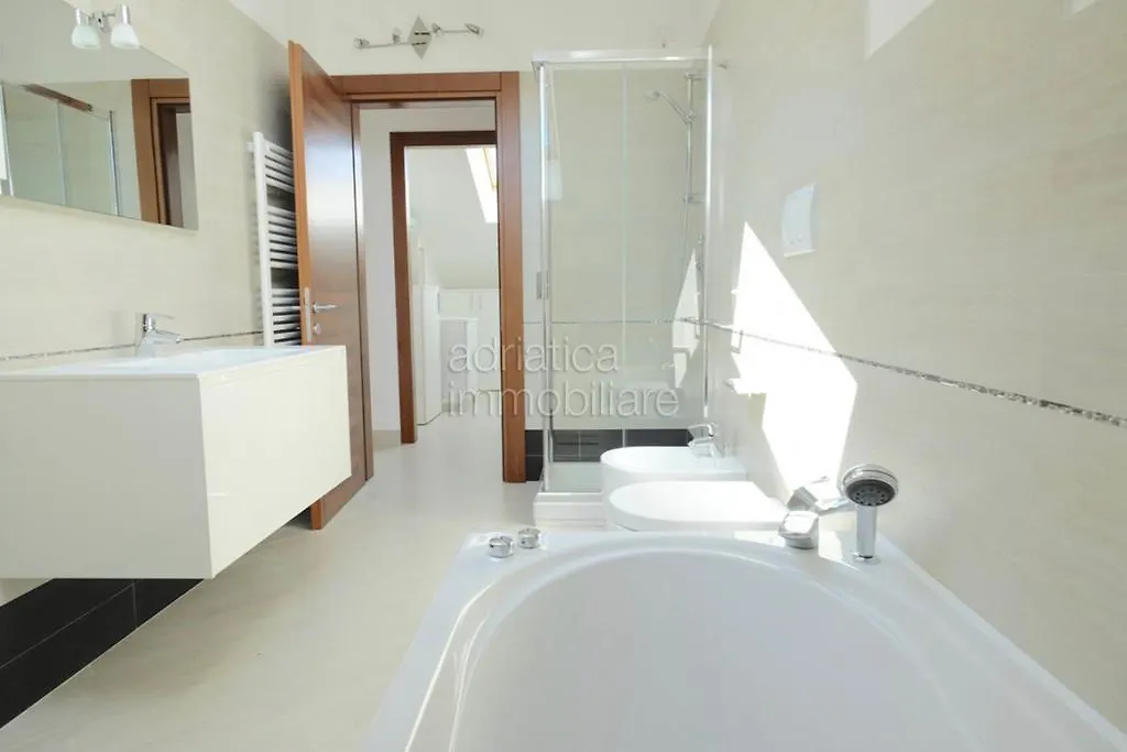 Adriatica Immobiliare Lauretta Hotel Lido di Jesolo Apartment