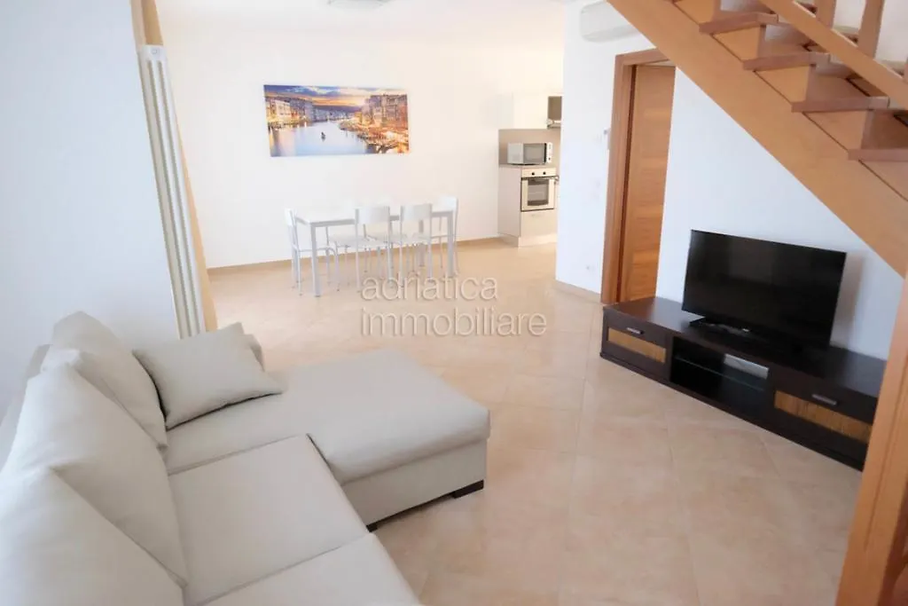 Adriatica Immobiliare Lauretta Hotel Lido di Jesolo 0*,  Italy